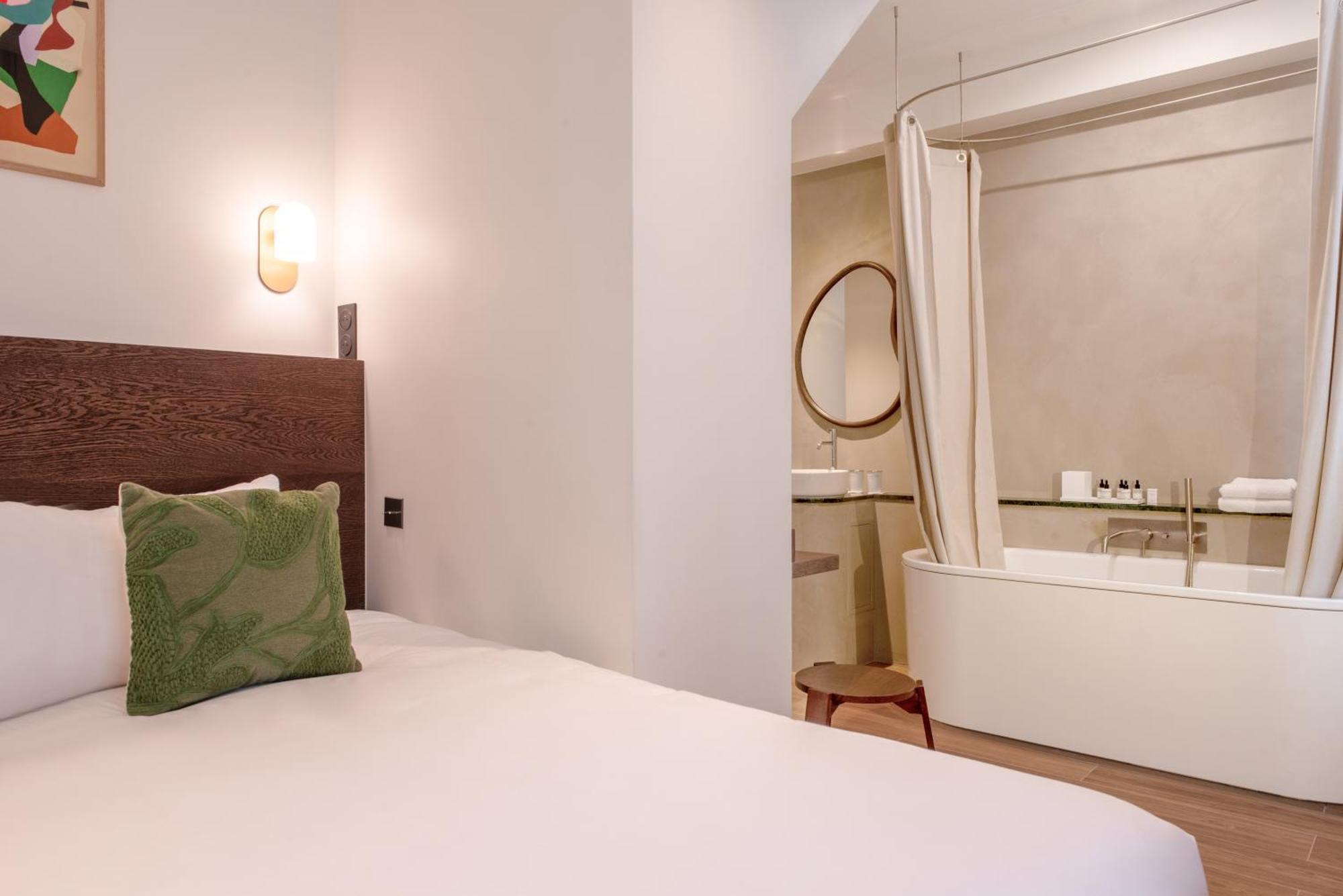 Le Lampika Hotel Paris Room photo